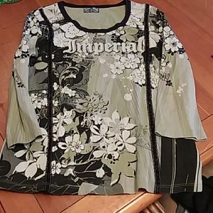 Vanilla Sugar lace trim shirt